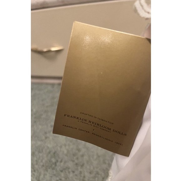 VINTAGE MINT #10 FRANKLIN HEIRLOOM 17" PORCELAIN DOLL WEDDING DRESS LACE FLOWERS - Picture 9 of 11